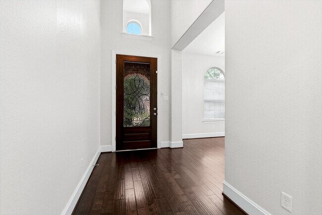 Building Photo - 2226 Falcon Brook Dr