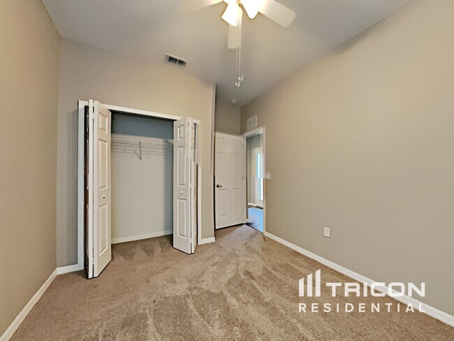Building Photo - 15213 Durango Cir