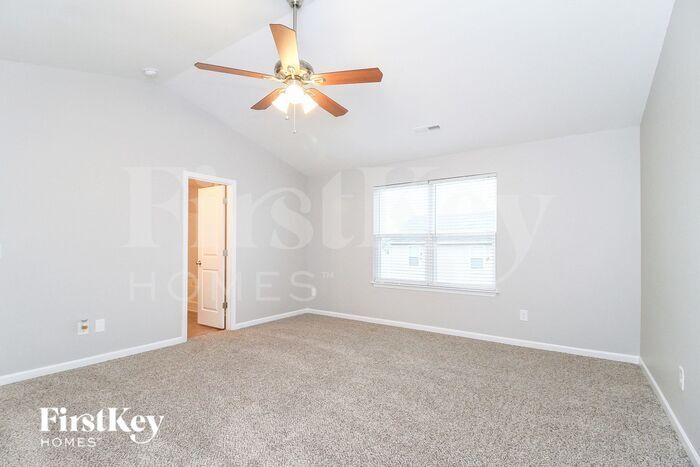 Building Photo - 3891 Templeton Ln