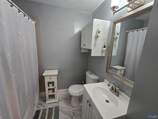Building Photo - 159 Mallard Dr