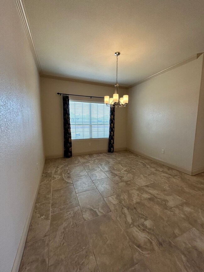 Building Photo - LOCATION, LOCATION, LOCATION-4 bedroom in Legado Estates