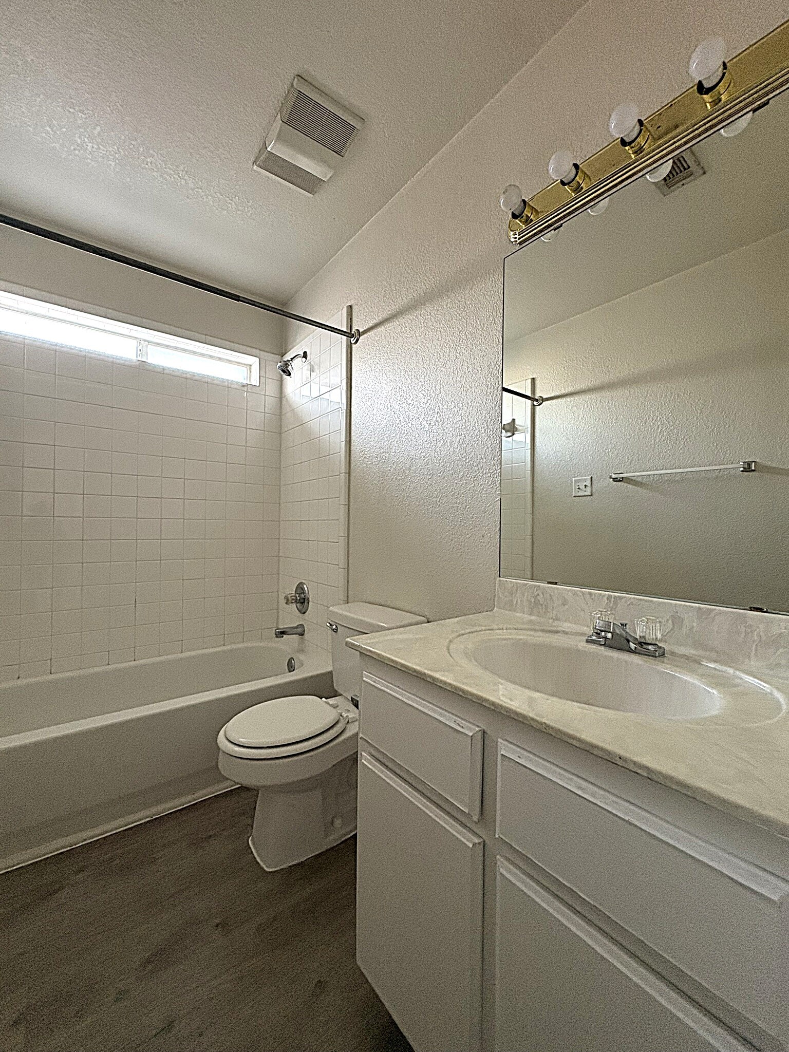 Building Photo - 3402 Cantabrian Dr