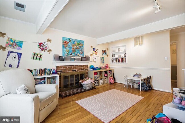 Building Photo - 4555 Lantern Pl