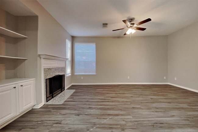 Building Photo - 9615 Winter Run Dr