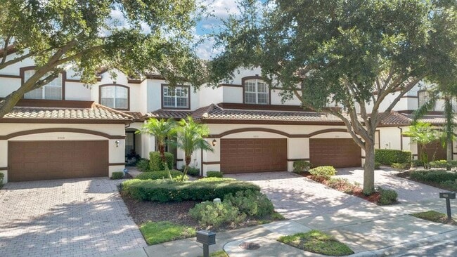 Building Photo - 8233 Tivoli Dr