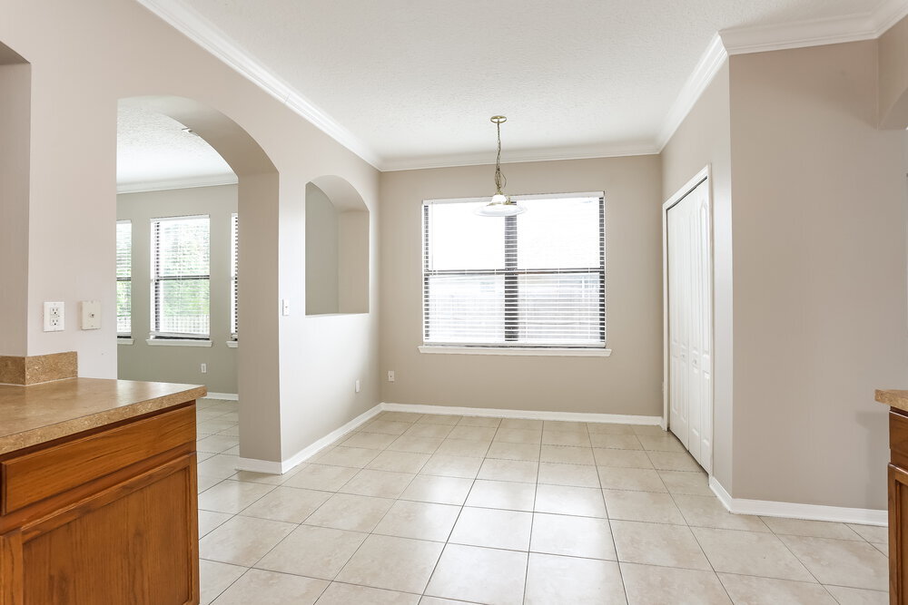 Building Photo - 703 Red Cedar Ct
