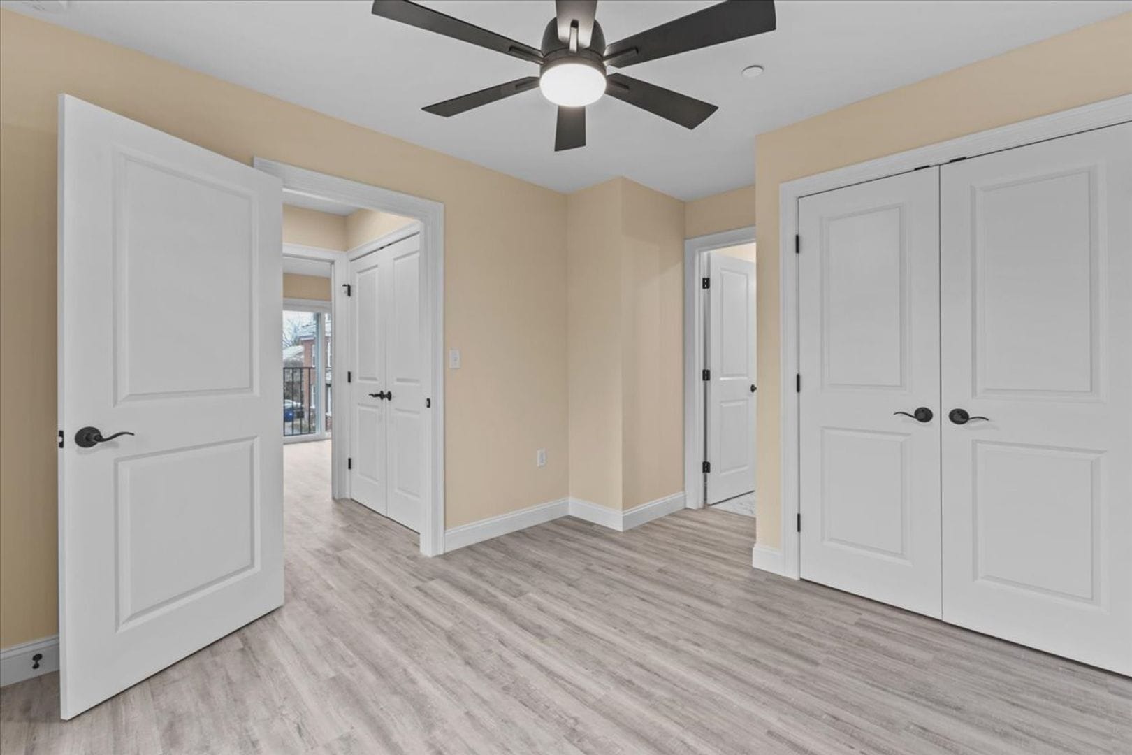 Building Photo - 86-88 North Winooski Ave