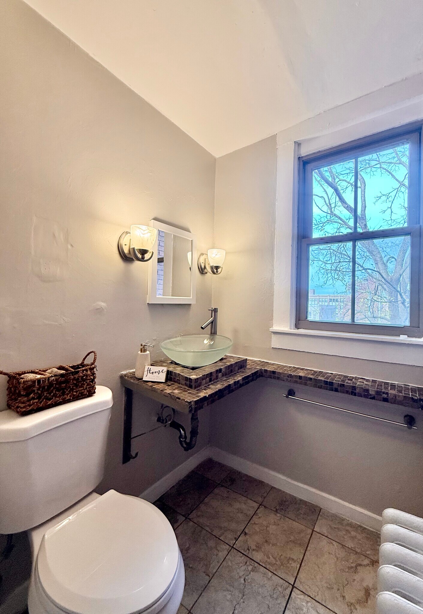 Building Photo - 34 Mattoon St