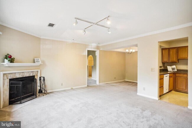 Building Photo - 5821 Inman Park Cir