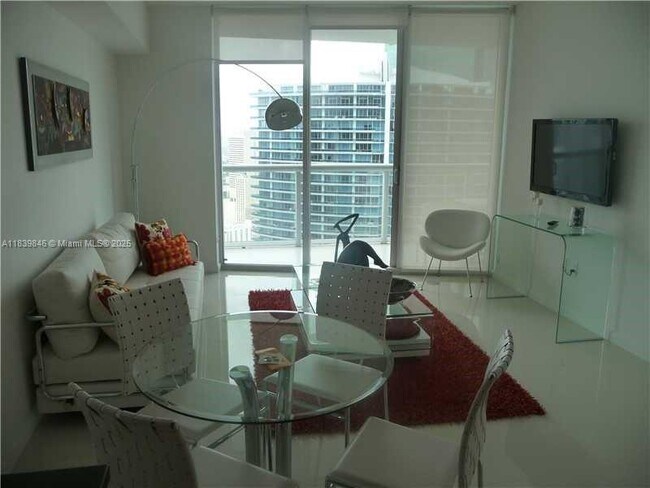 Building Photo - 465 Brickell Ave