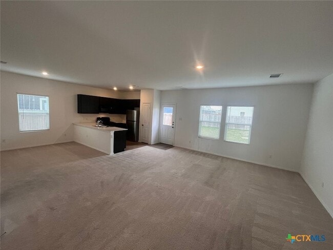 Building Photo - 346 Amber Gln