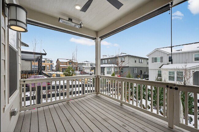 Building Photo - 6311 Stable View St