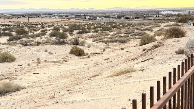 Building Photo - 12408 Fresh Water Dr