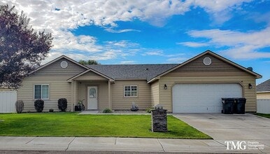 Building Photo - 3BD Ranch in Desirable Pasco Neighborhood
