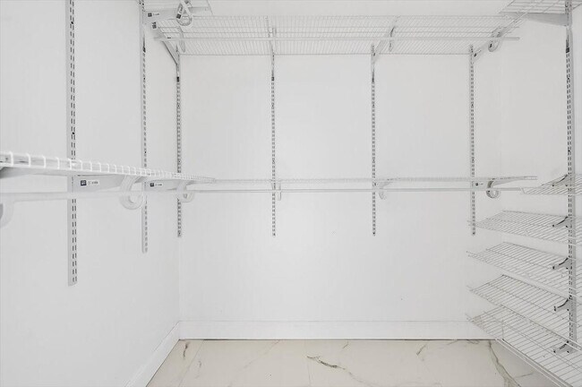 Building Photo - 15775 N Miami Ave