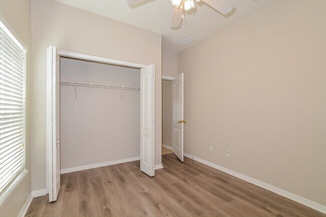 Building Photo - 2114 Senate Ave