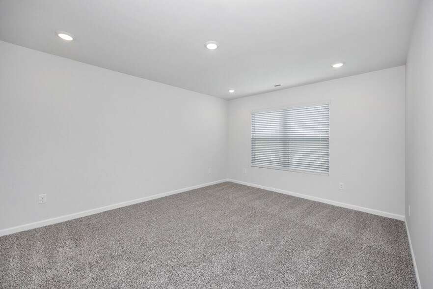 Building Photo - 128 Wellspring Rd
