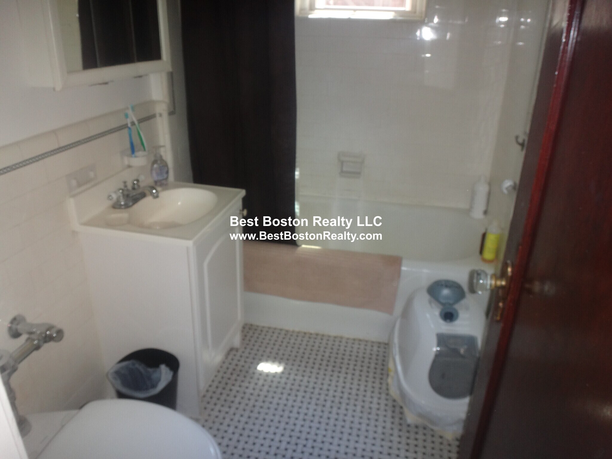 Building Photo - 119 College Ave