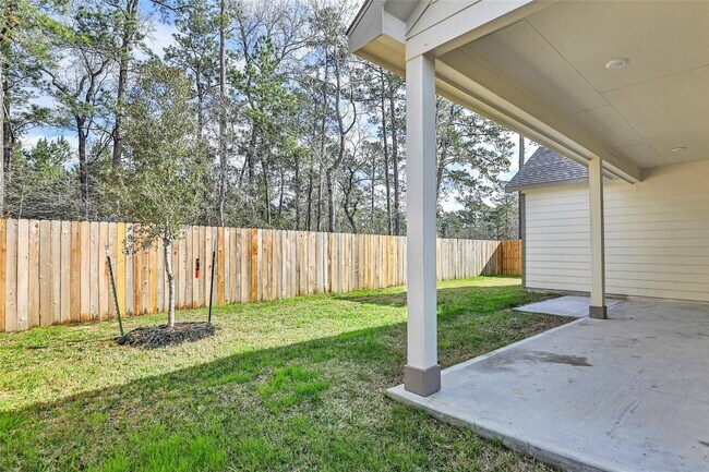 Building Photo - 423 Black Walnut Dr