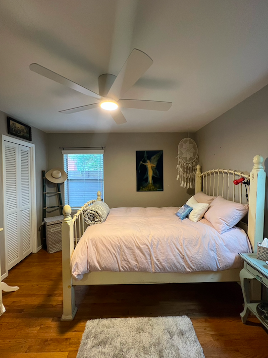 Bedroom - 12678 Dewey St