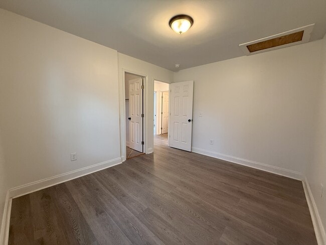 Building Photo - 2763 Catalina Ave