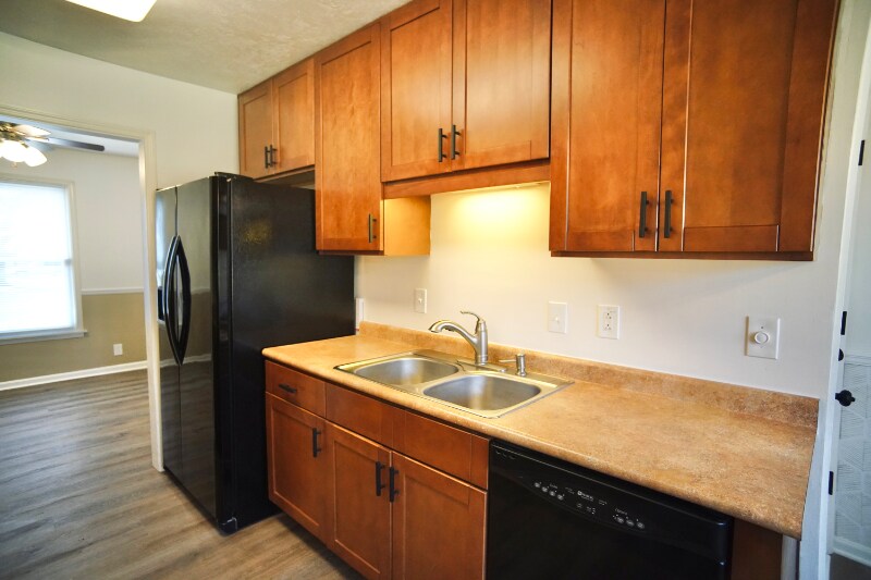 Building Photo - 120 Ridgemont Pl