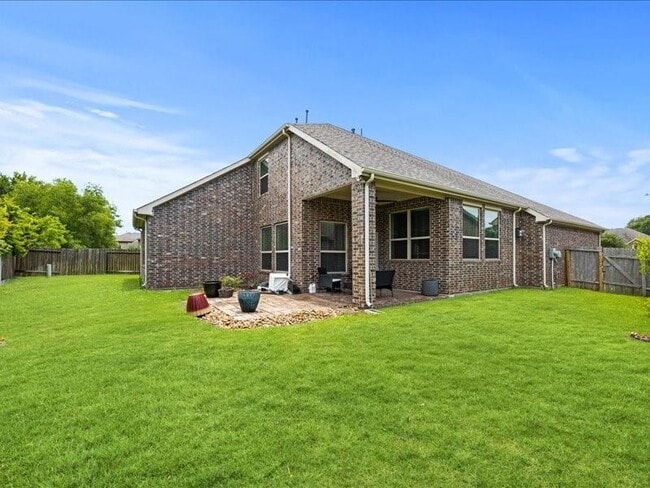 Building Photo - 1614 Mahan Dr