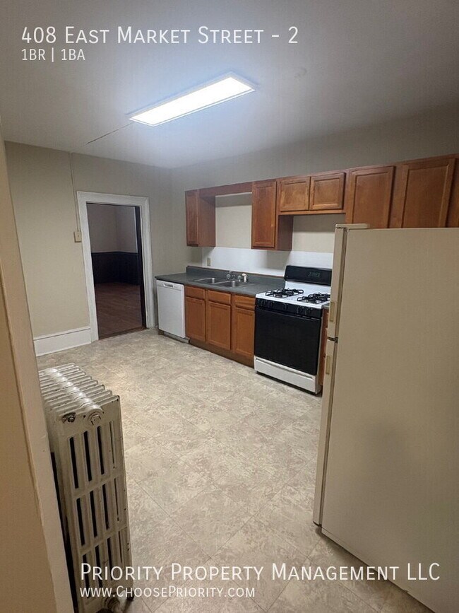 Building Photo - 408 E Market St