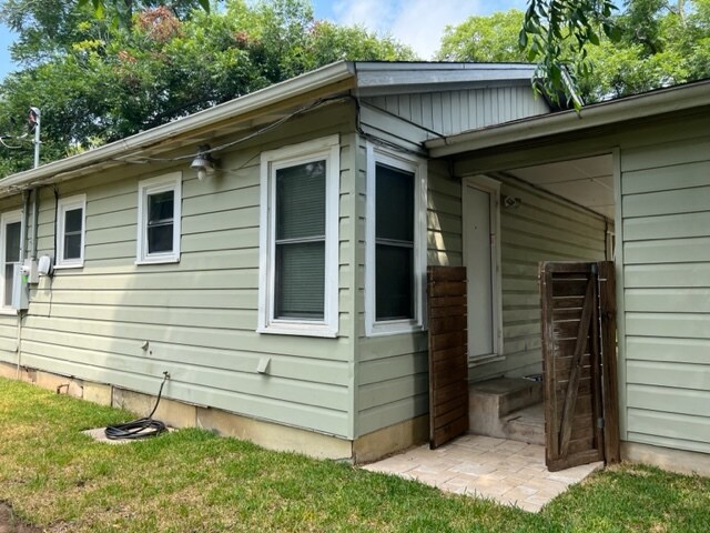 Building Photo - 1022 Cheatham St