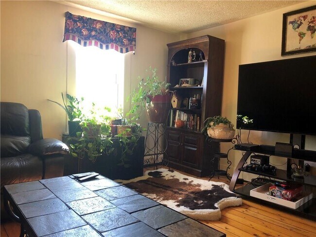 Building Photo - 12 Washington St