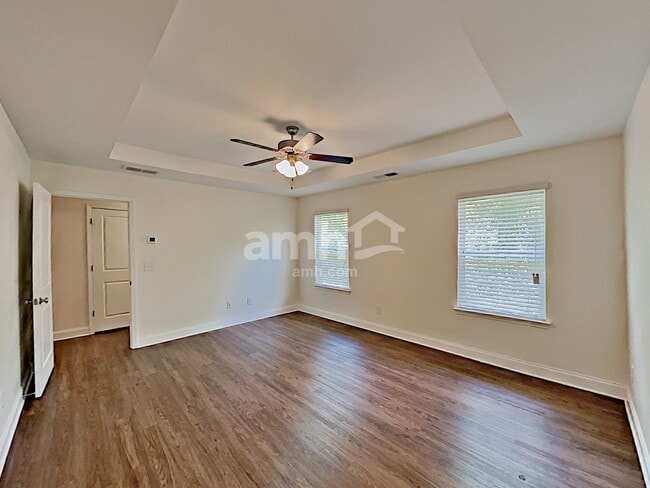 Building Photo - 104 Cobblestone Dr