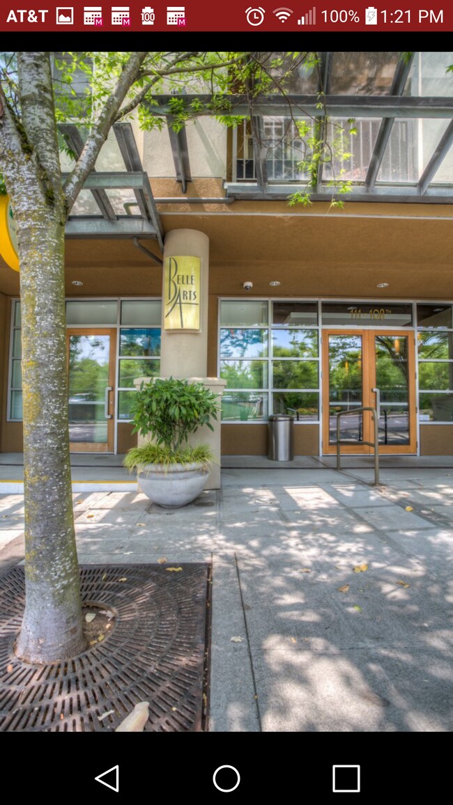 Building Photo - 118 107th Ave NE