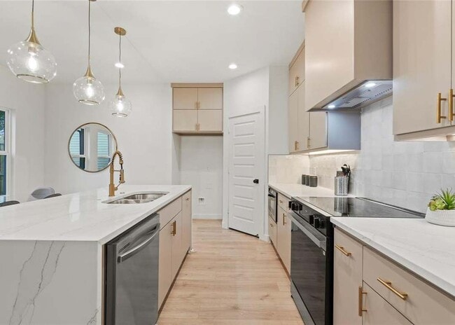 Building Photo - 2508 Kool Ave