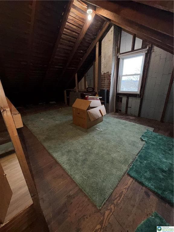 Building Photo - 219 Linden St