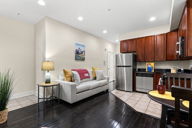 Building Photo - 1814 N 16th St