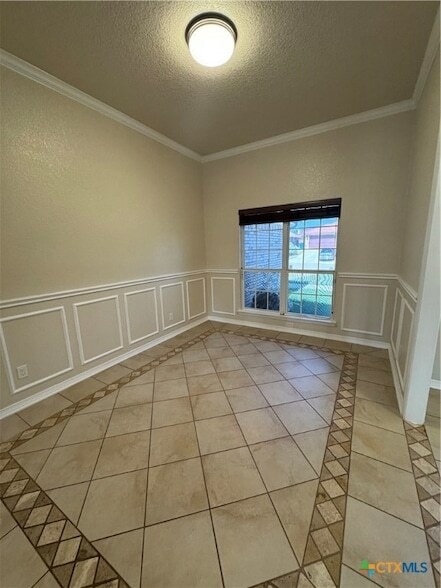 Building Photo - 2536 Mugho Dr