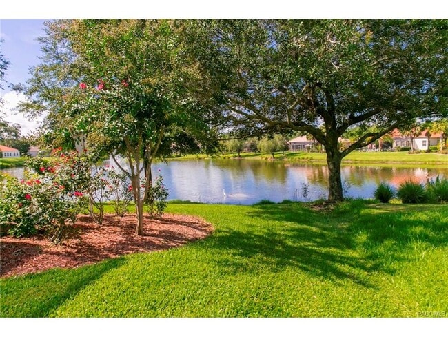 Building Photo - 1020 W Rollingwood Ct