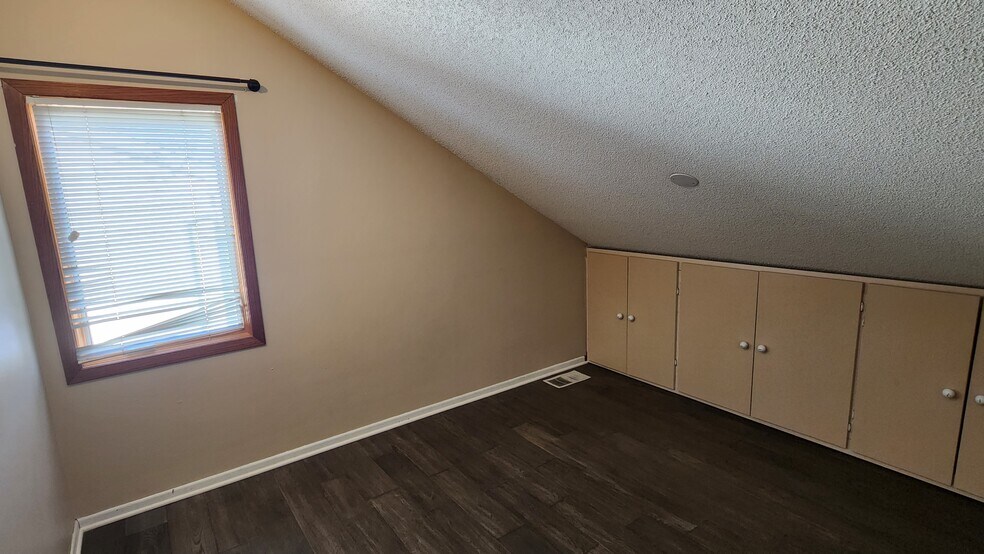 Building Photo - 1209 58th St