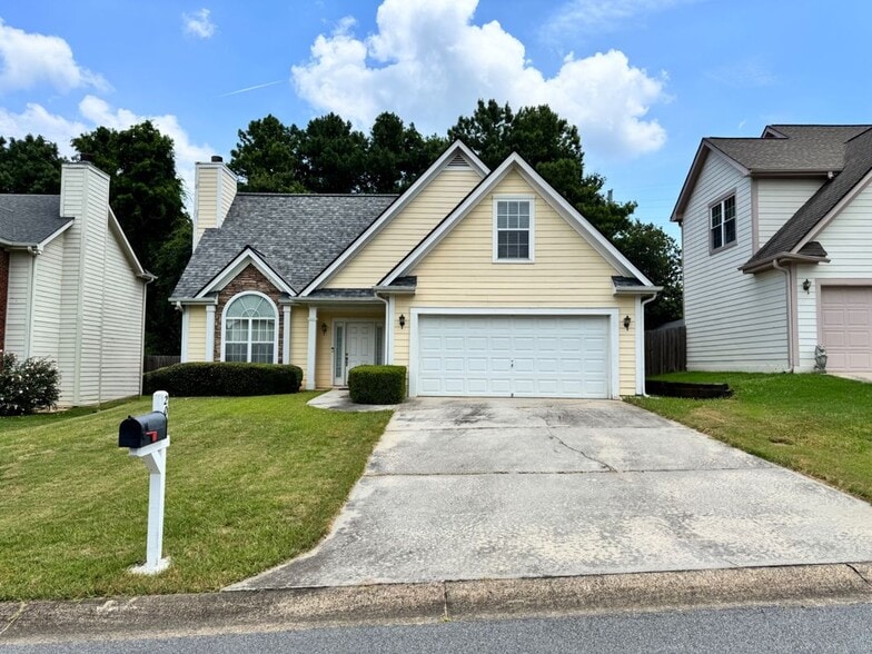 Building Photo - 2025 Baramore Oaks Dr