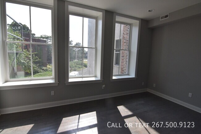 Building Photo - 4100 Parkside Ave