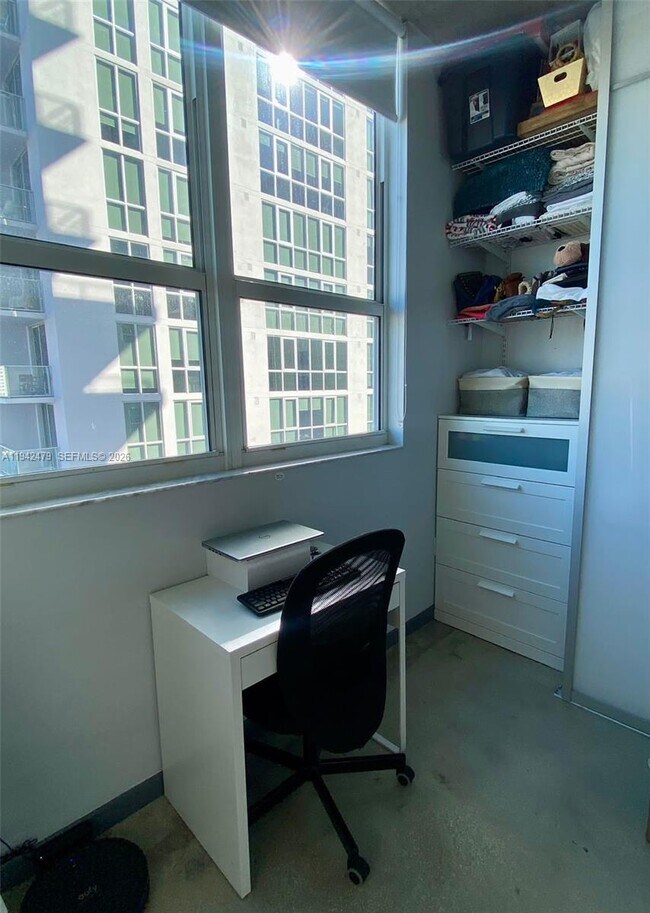 Building Photo - 133 NE 2nd Ave