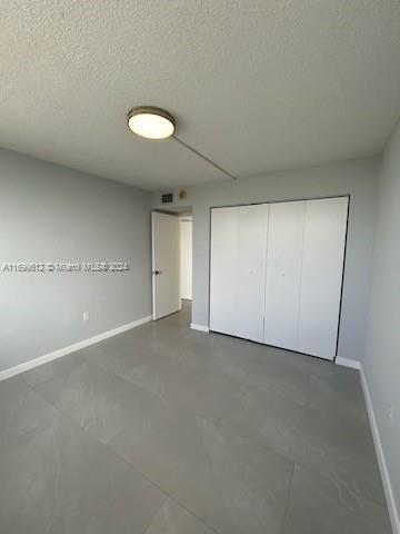 Building Photo - 1300 NE Miami Gardens Dr