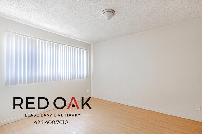Building Photo - 8401 Cedros Ave