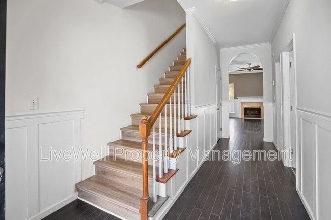 Building Photo - 428 Cambrian Ridge Trail