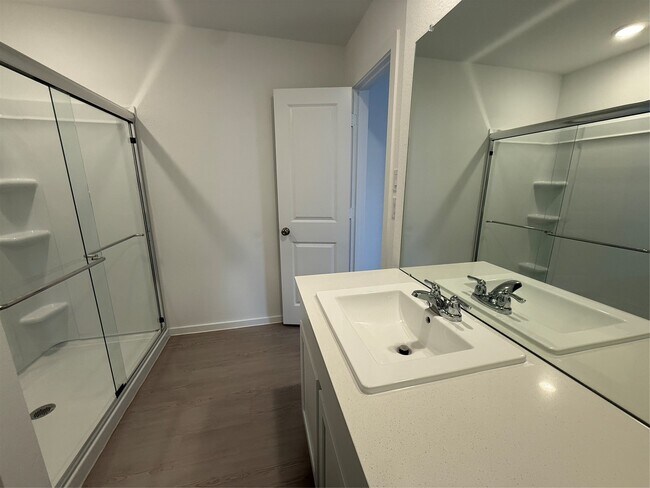 Building Photo - 3013 Blue Gem Ct
