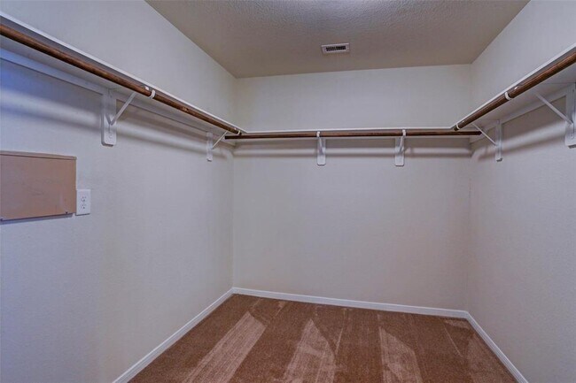Building Photo - 5303 Ivory Glass Dr
