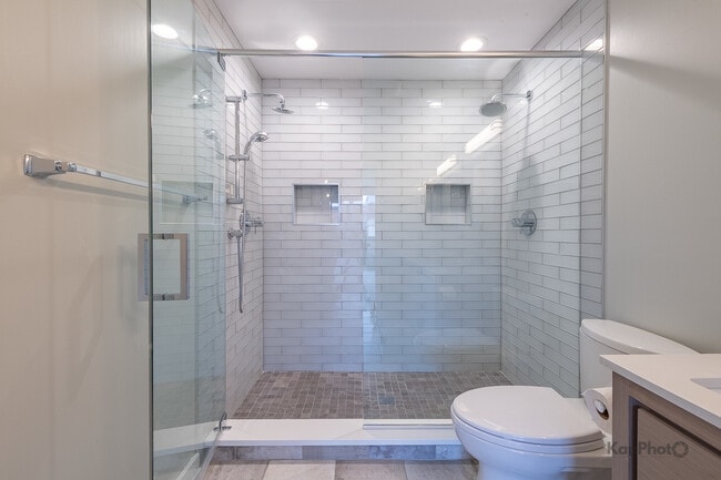 Building Photo - 1151 W Washington Blvd