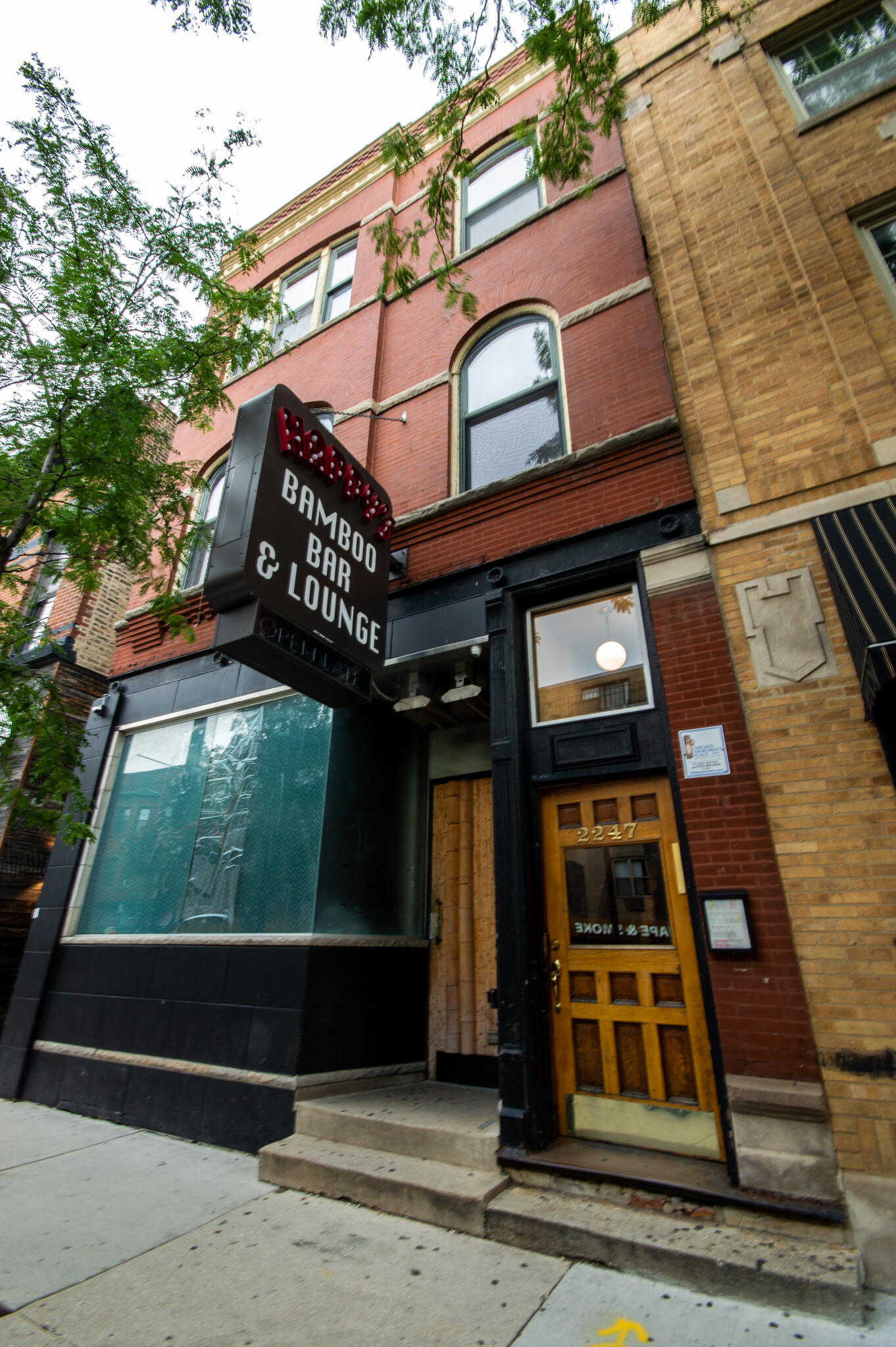 Building Photo - 2247 N Lincoln Ave