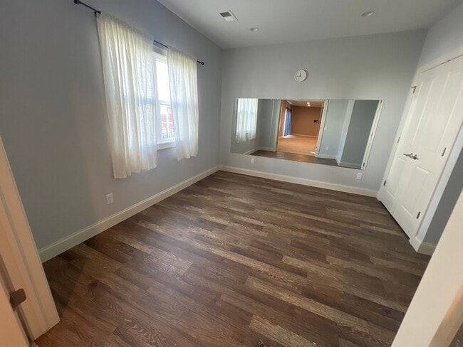Building Photo - 8916 Pine Hollow Pl