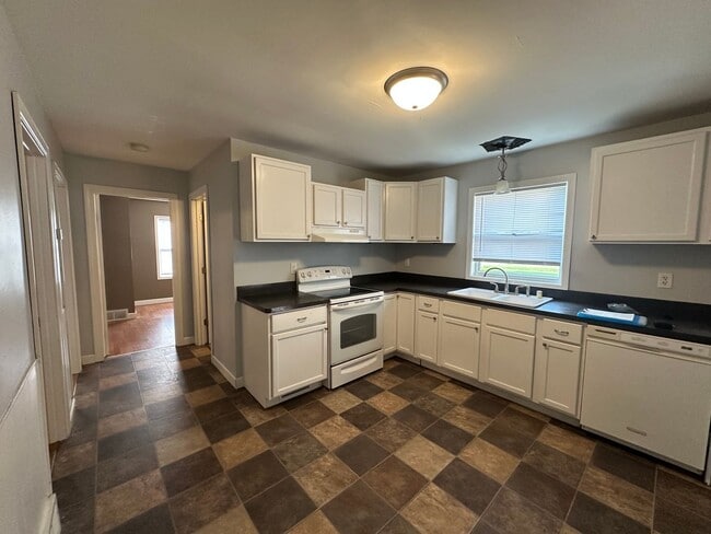 Building Photo - 3 bedroom home - Velva, ND